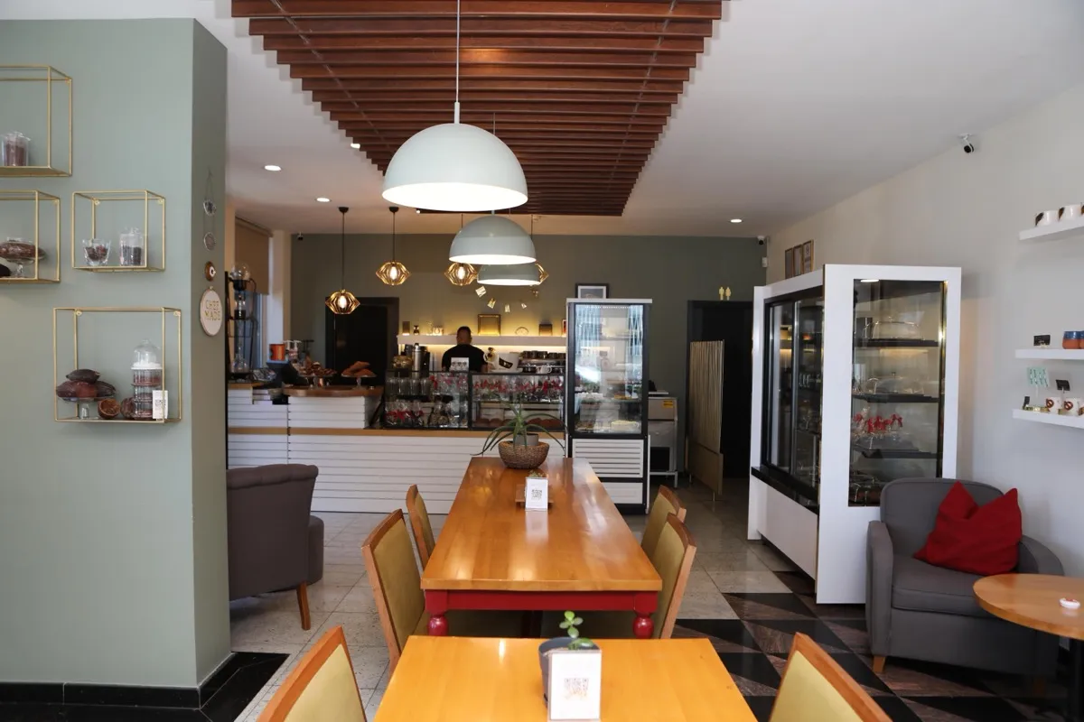 ChefMade iç mekan - ana salon ve bar